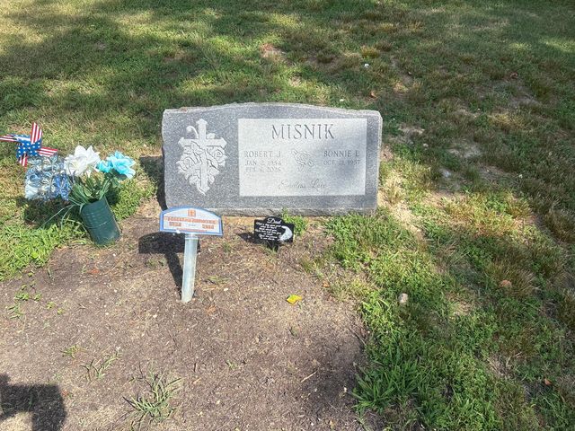 Slant marker made by Tri-State Monument Company
